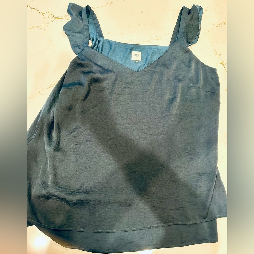 Cabi Sleeveless Ruffle Strap Top in Navy.  Size xl